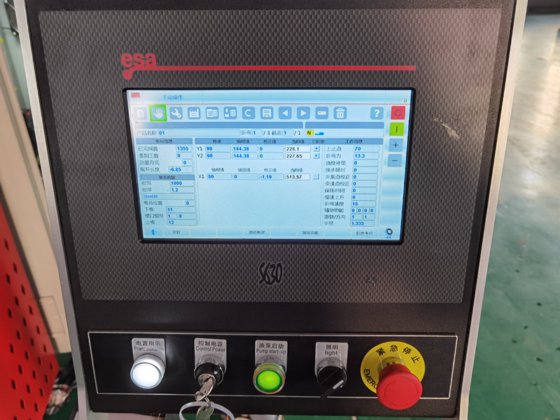 50吨数控液压折弯机，采用Delem DA53T Da58t数控系统