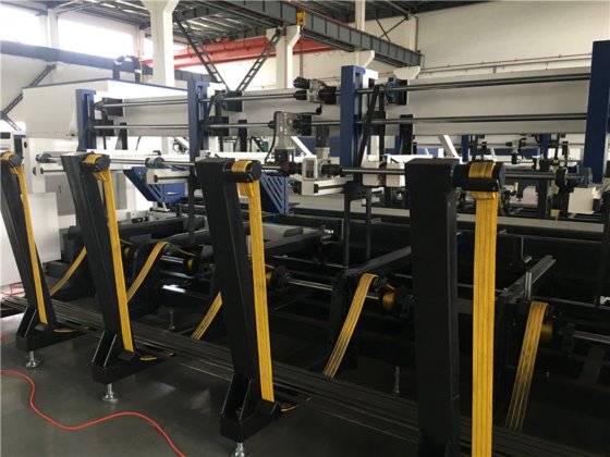 自动管子和管子的上下料数控光纤激光切割机