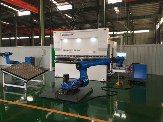 数控柔性折弯单元-龙门机器人+数控折弯机