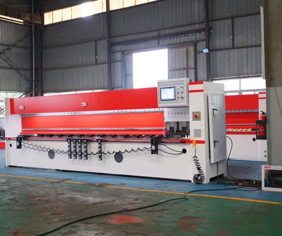 中国6米数控V型开槽机6000mm铁板数控V型开槽机