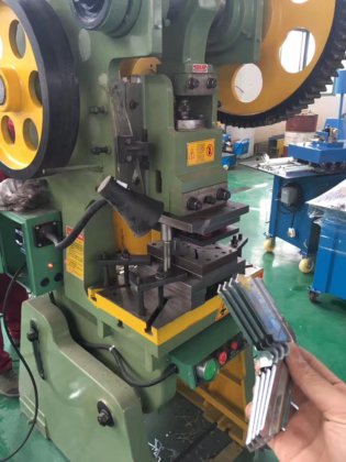 TDF风管打角线，风管打角机