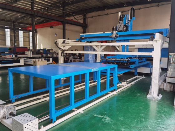 自动装片和卸片的数控光纤激光切割机