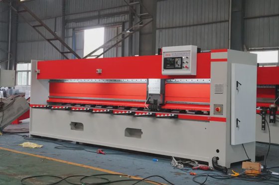 中国6米数控V型开槽机6000mm铁板数控V型开槽机