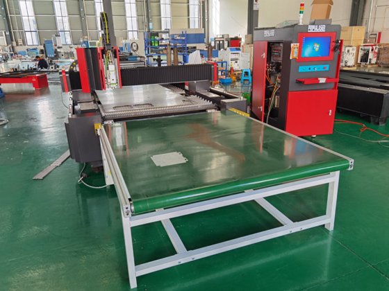 ローリングテーブルを備えた自動コイルフィード繊維レーザー切断機