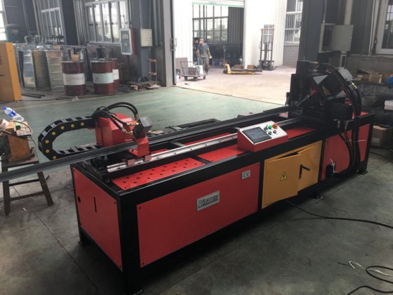 自动6米角钢冲切机，法兰冲孔线