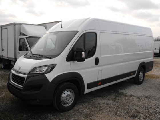 2018 Peugeot Boxer 2 0 Bluehdi 130le L4h2 15m3 Van In Gyor