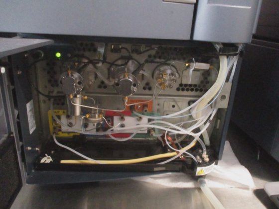 Waters Acquity H Class UPLC