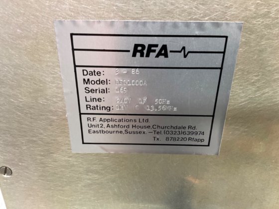 RFA RFG1000A ジェネレーター
