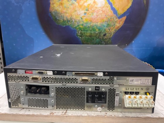 AE Pinnacle 12 千瓦发电机