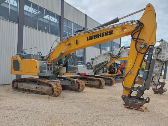 2019 Liebherr R 930 NLC