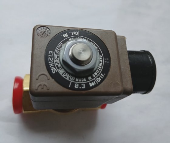 派克 E121K45 电磁阀 (BR4A.6B10)