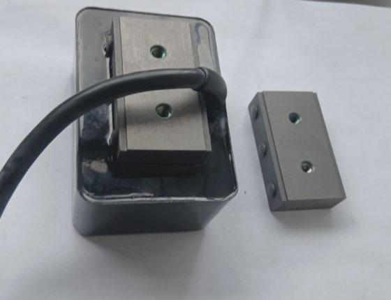 MAGNET-SCHULTZ YZUW080X00A01 230V 振动器 (R5S3.2)