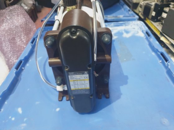 IWAKI FF-20BT2气动驱动波纹管泵 (rbd2.1b2)