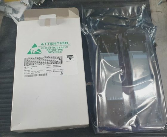 VISHAY CDM8421 8/包 (R5S5.5)