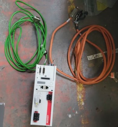 Beckhoff ax5101-0000 伺服驱动器 + 5m