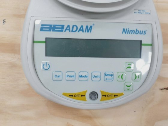 AE ADAM NBL 423E 精密实验室秤