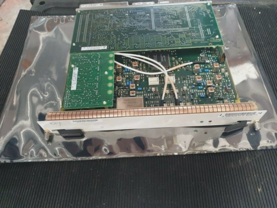 阿尔卡特朗讯 3AL34731ABAB 01控制器模块（R3S10.3B1）。