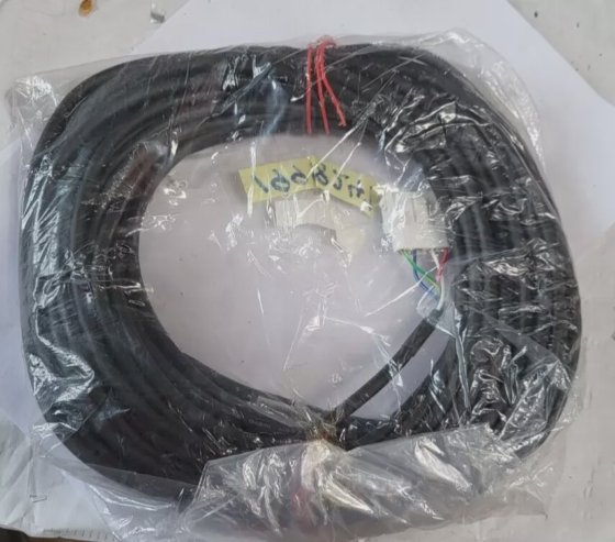 安川 JZSP-CMM00-15 15 米电机电缆（BR2.4B8）