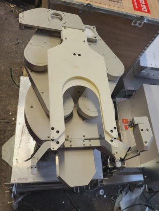 シンフォニア SCE92100182 タイプT ウェハ搬送ロボット（モーターシェルフ）