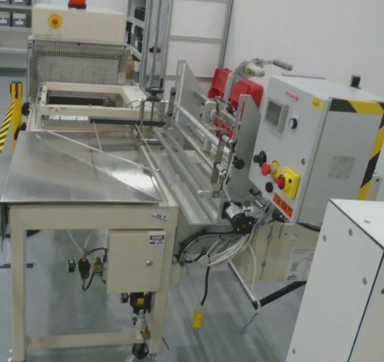 贝尔科STC2520C收缩包装系统，带L型密封器和风扇收缩隧道