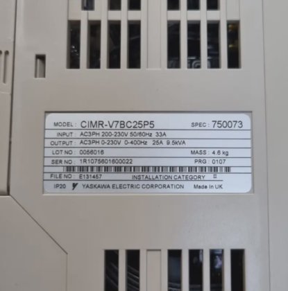 安川 CIMR-V7BC25P5 9.5KVA 5.5KW 逆变器