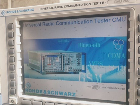 ローデ・シュワルツ cmu200 1100.0008.02 ユニバーサル ラジオ