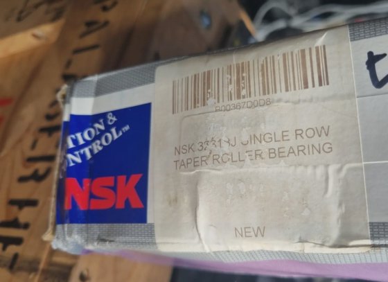 NSK 32318J 单列圆锥滚子轴承 (R4S14.3)