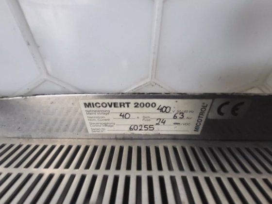 ミクトロール Micovert 2000 周波数変換器（モーターシェルフ）