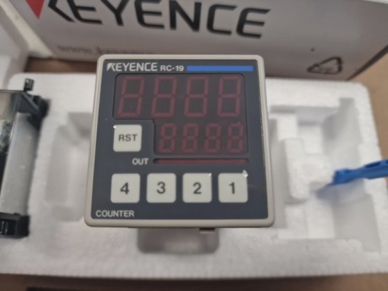 Keyence RC-19 计数器 FedEx 或