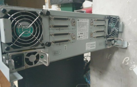 HP 5300 TAPE ARRAY