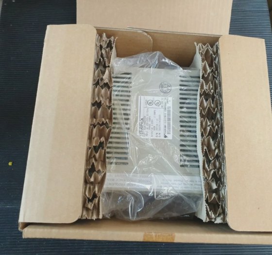 安川 SGDA-04ASY238 伺服包（R3s4.3）