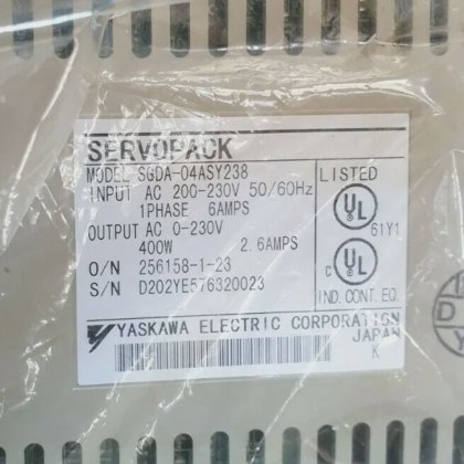 安川 SGDA-04ASY238 伺服包（R3s4.3）