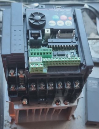 三菱FR-E720-1.5K E700インバーター（R2S7.6）