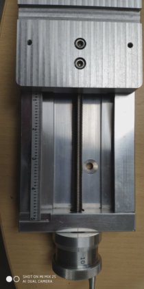 Velmex UniSlide A40 系列手动线性定位器