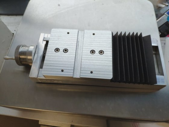 Velmex UniSlide A40 系列手动线性定位器