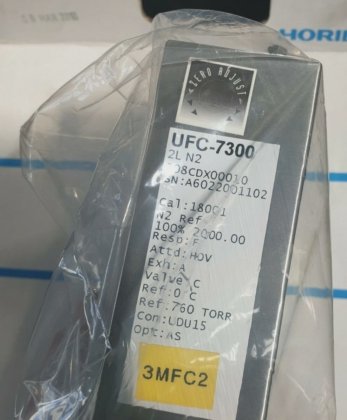 堀場製作所 UFC-7300 マスフローシステム（IN22S2）