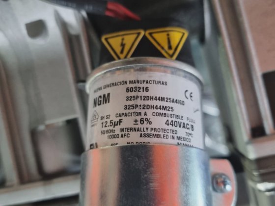 THOMAS 2755BGHI75-586W C 活塞式真空泵 (RS3.2)