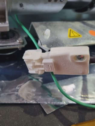 THOMAS 2755BGHI75-586W C 活塞式真空泵 (RS3.2)