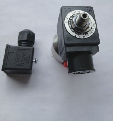 派克 131V5306-2995-4818 电磁阀 (BR4A.6B6)