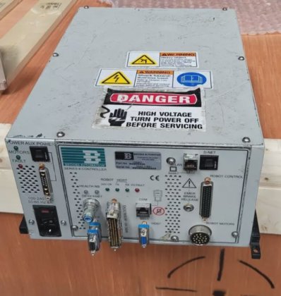 布鲁克斯 105947 系列 8 机器人控制器