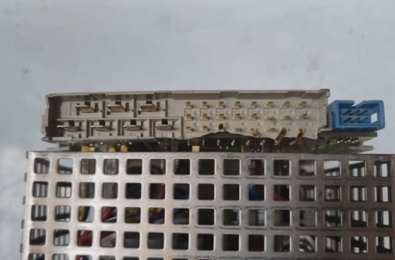 布鲁克PS55+ 210W电源(R3S13.6)