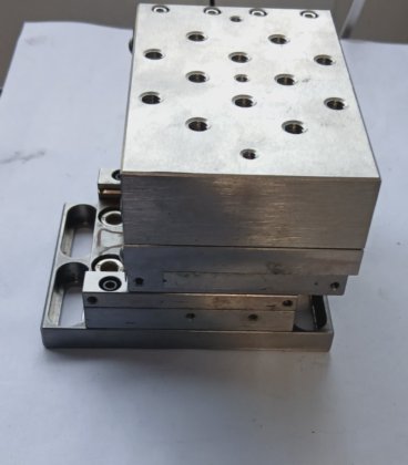 ニューポート M-562 ウルトラアラインステージ（BR4B.5B2）