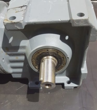 縫製ユーロドライブ S37DRS71S4 ギアモーター (BR2.1B2)