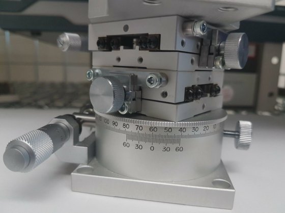 神津ロータリーRM07-03と神津リニアXYステージ