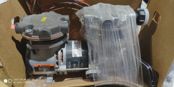 Gast SAA-P102E-NX 真空泵。联邦快递送货