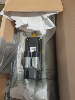 Servomotore KOLLMORGEN AKM32C-ANC2AB00 (r3s7.7)
