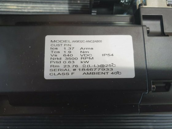 KOLLMORGEN AKM32C-ANC2AB00 サーボモーター (r3s7.7)