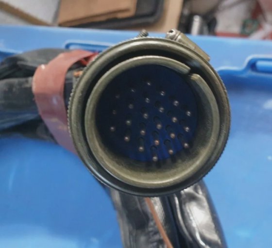 ヒラタロボット電源ケーブル（R3S9.3）