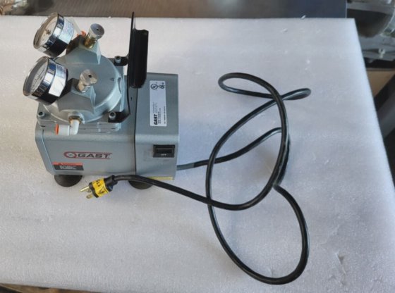 GAST DOA-P704-AA 大容量真空泵（rs2.1）