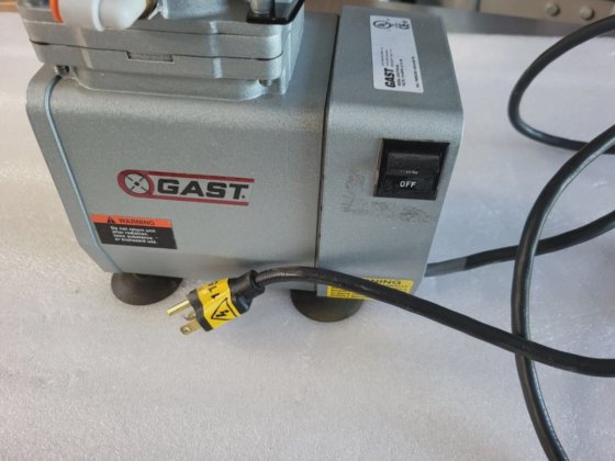 GAST DOA-P704-AA 大容量真空泵（rs2.1）